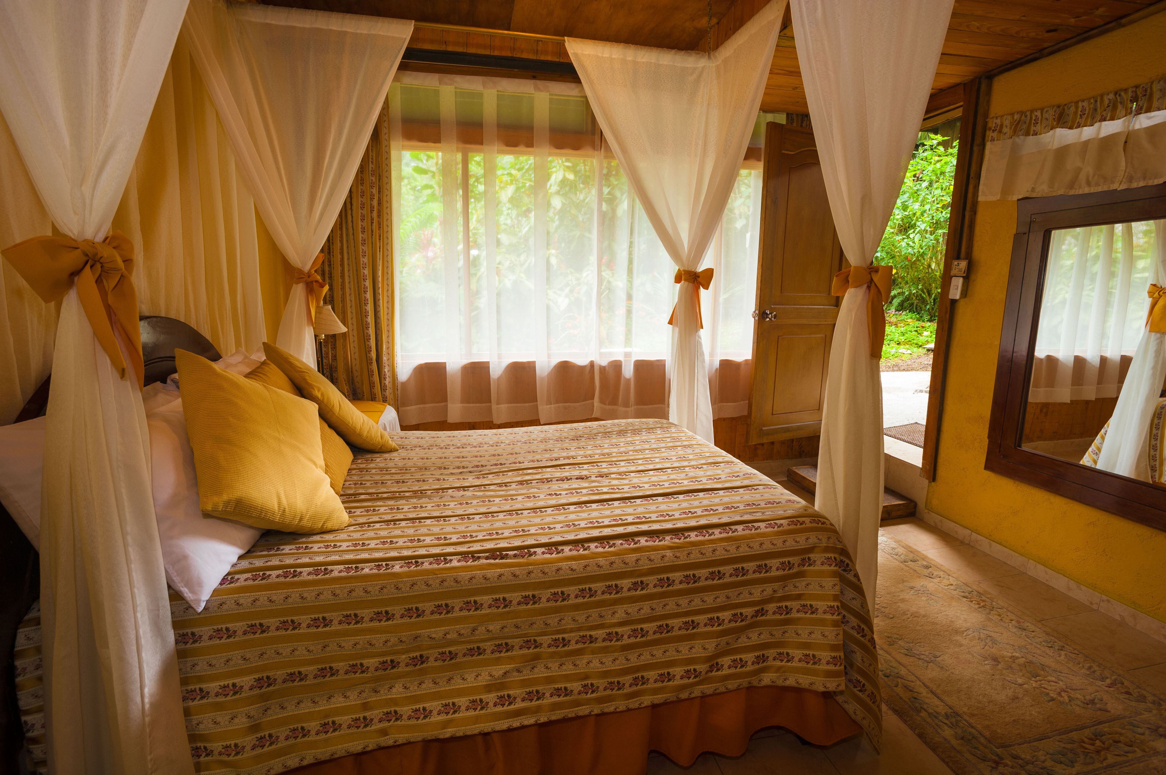 standard triple room, 1 bedroom | premium bedding, in-room safe, free wifi, bed sheets