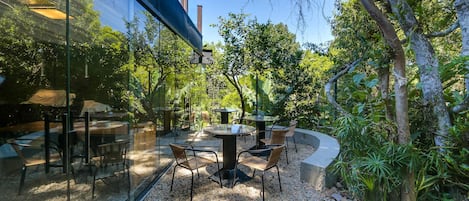 Tägliches inbegriffenes Frühstücksbuffet