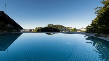 Outdoor pool, sun loungers