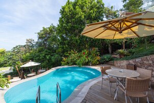 Outdoor pool, pool loungers