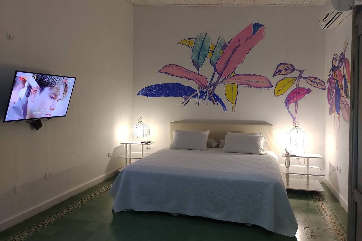 Premium Room | Premium bedding, Select Comfort beds, minibar, in-room safe