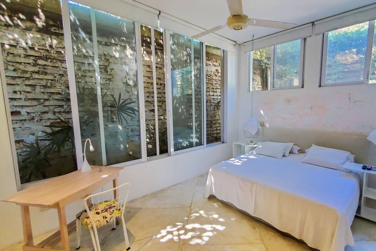 Standard Room | Premium bedding, Select Comfort beds, minibar, in-room safe