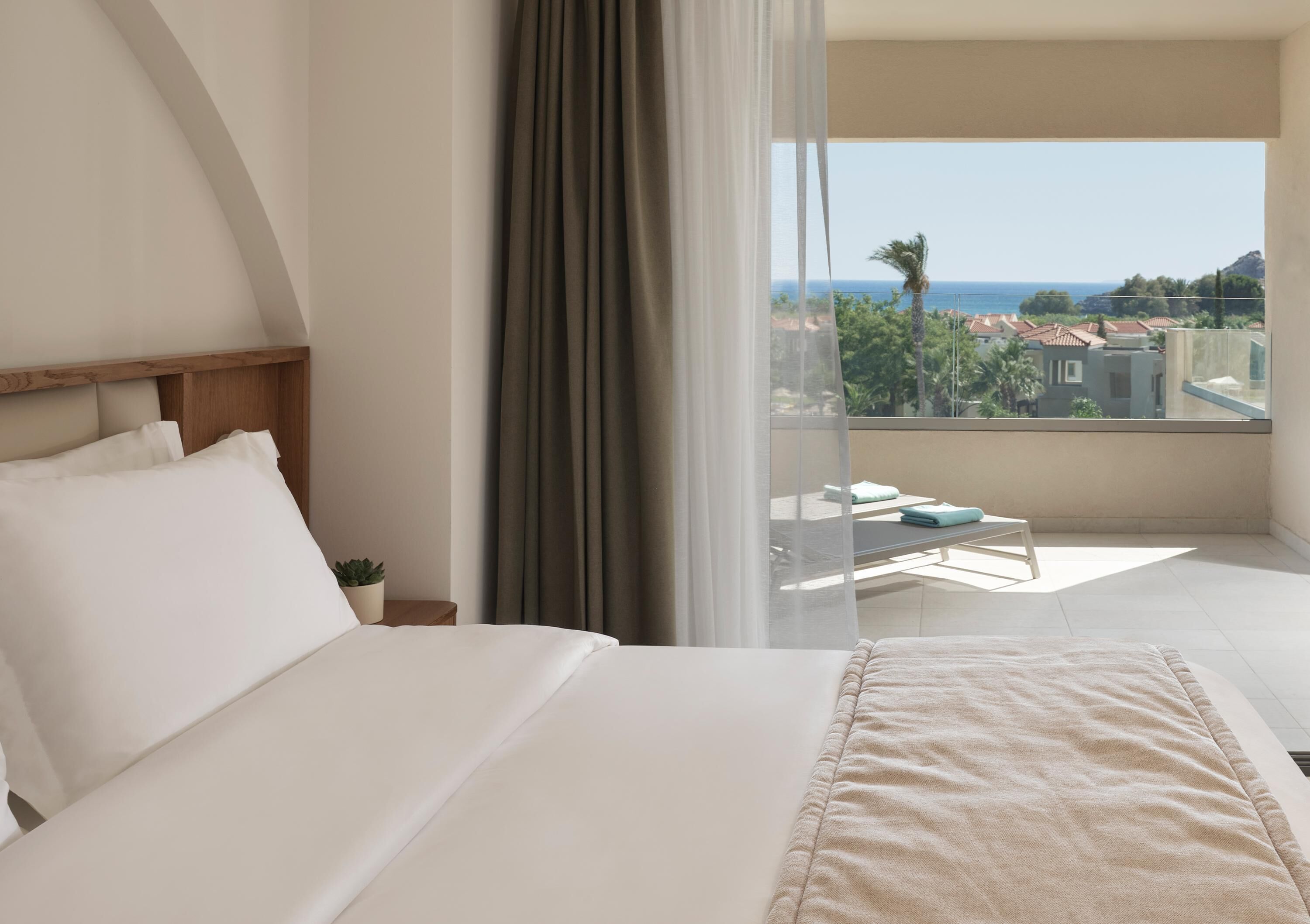 Double or Twin Room, Sea View | Free minibar, in-room safe, desk, blackout drapes