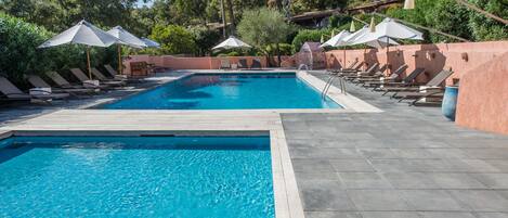 Outdoor pool, pool umbrellas, pool loungers