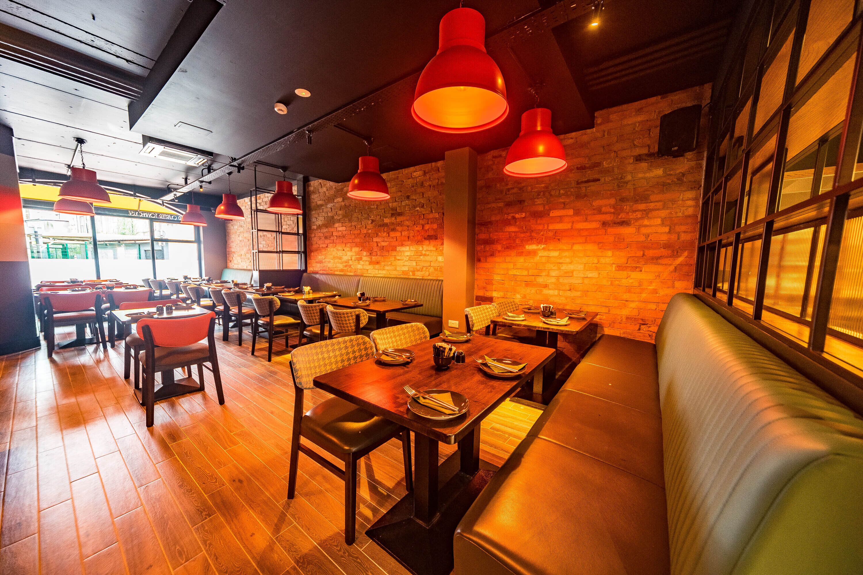 Dagelijks uitgebreid ontbijt (EUR 15 per persoon)