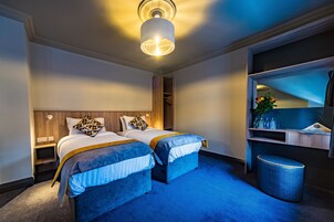 Standard Twin Room, Ensuite | Iron/ironing board, free cribs/infant beds, free WiFi, bed sheets