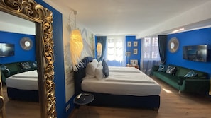Signature Apartment, 1 Bedroom, Kitchen, City View (Reihernest)