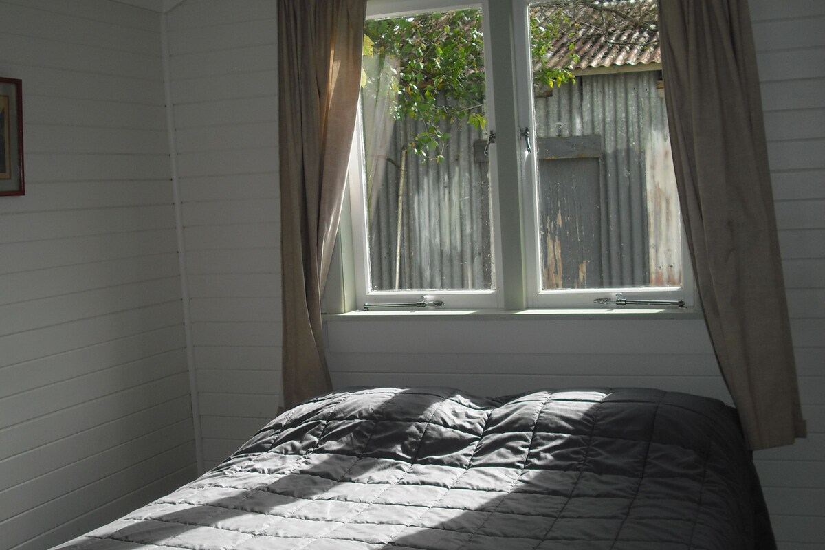 Cottage, salle de bains attenante (Apple)