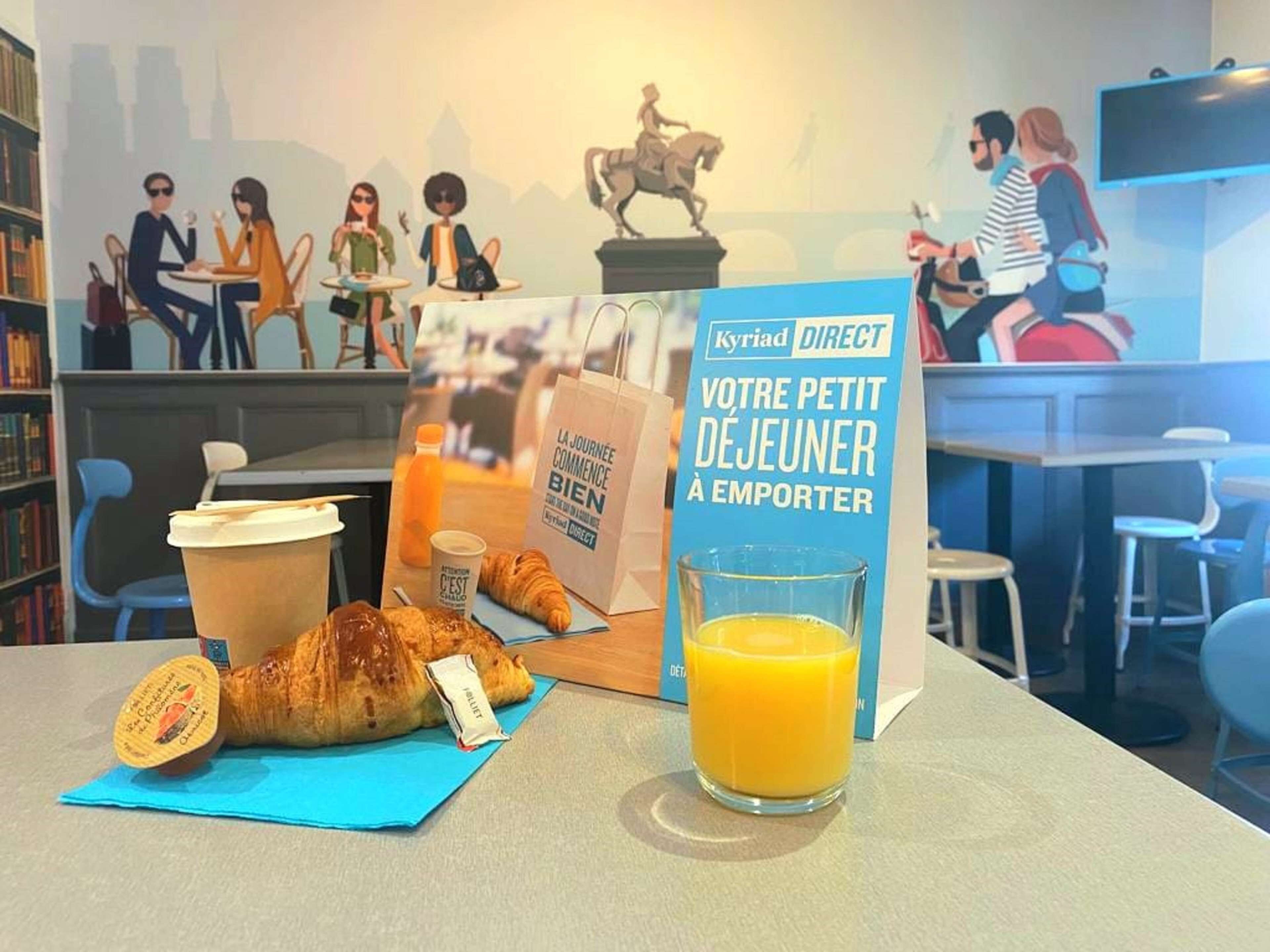 Daily buffet breakfast (EUR 9 per person)