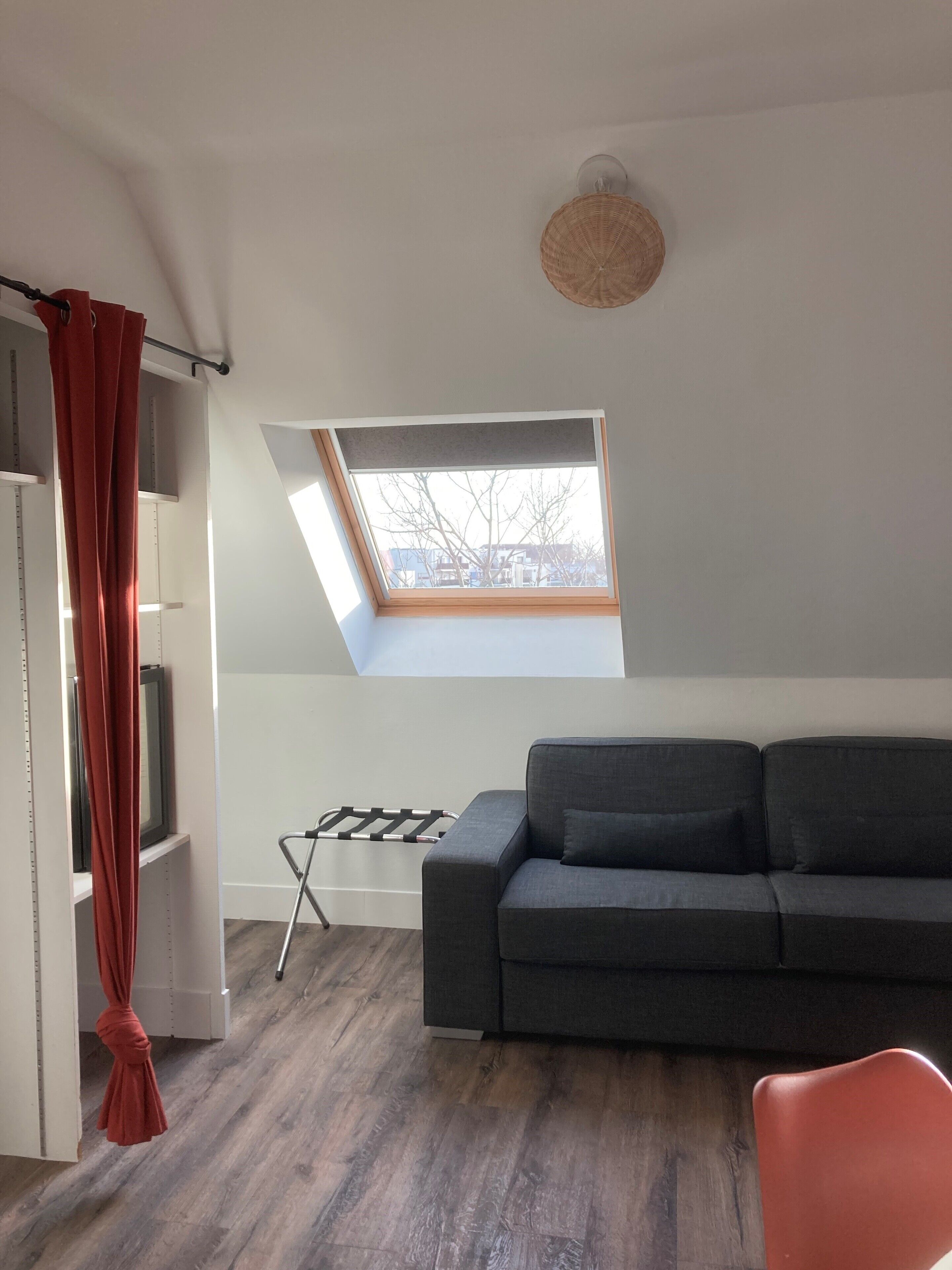 family room | living area | flat-screen tv