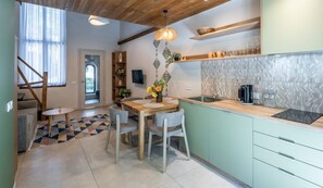 Basic Apartment | Living area