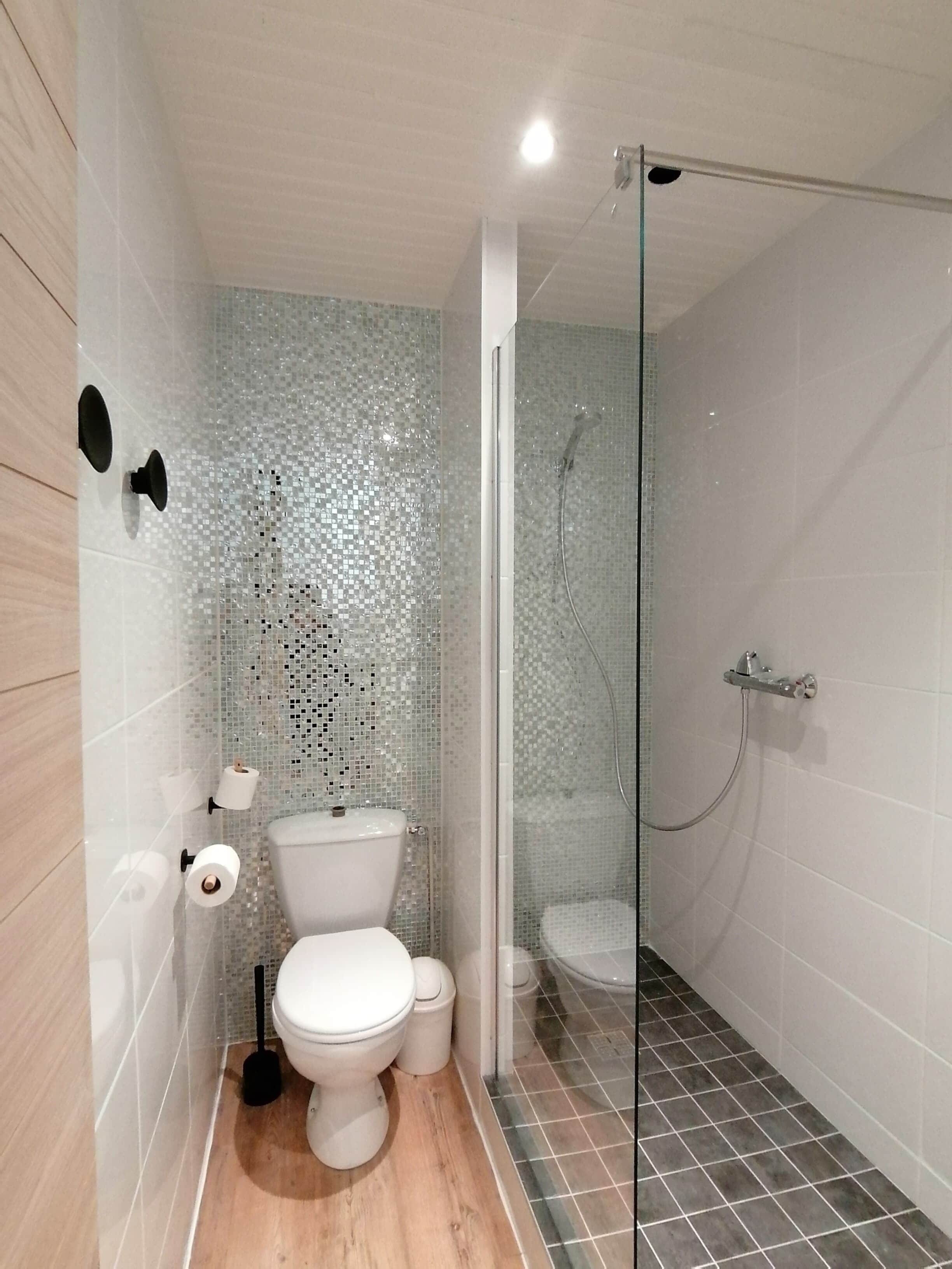 family suite | bathroom | free toiletries, hair dryer, bathrobes, slippers