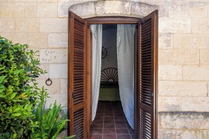 Suite Junior | Minibar, una cassaforte in camera, tende oscuranti, Wi-Fi gratuito