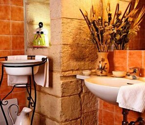 Bathroom sink - Agriturismo Masseria Del Bosco (Melendugno)