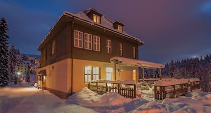 Hotel Domovina