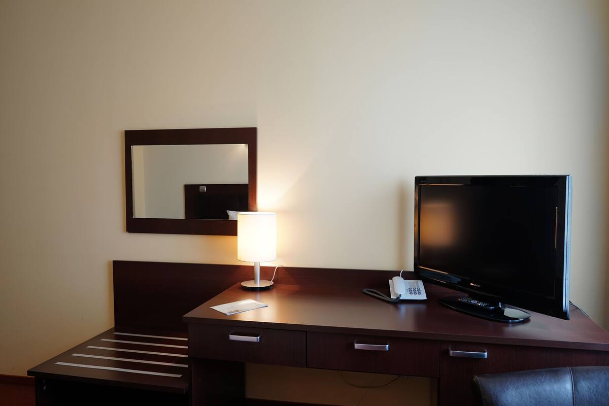 In-room safe, desk, iron/ironing board, free WiFi