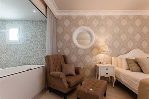 Room - Aegean Land (Naxos)