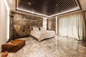 Room - Aegean Land (Naxos)