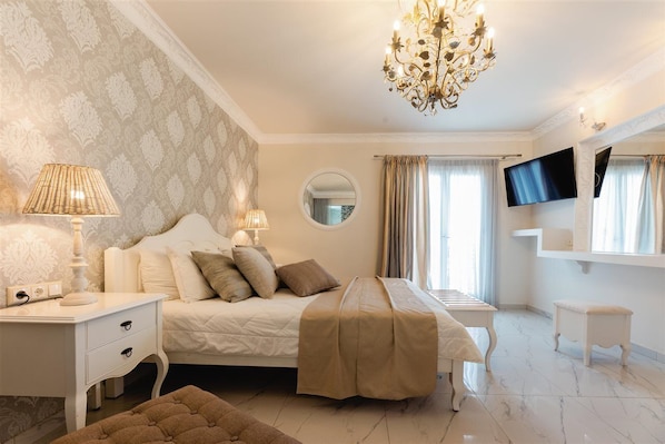 Room - Aegean Land (Naxos)