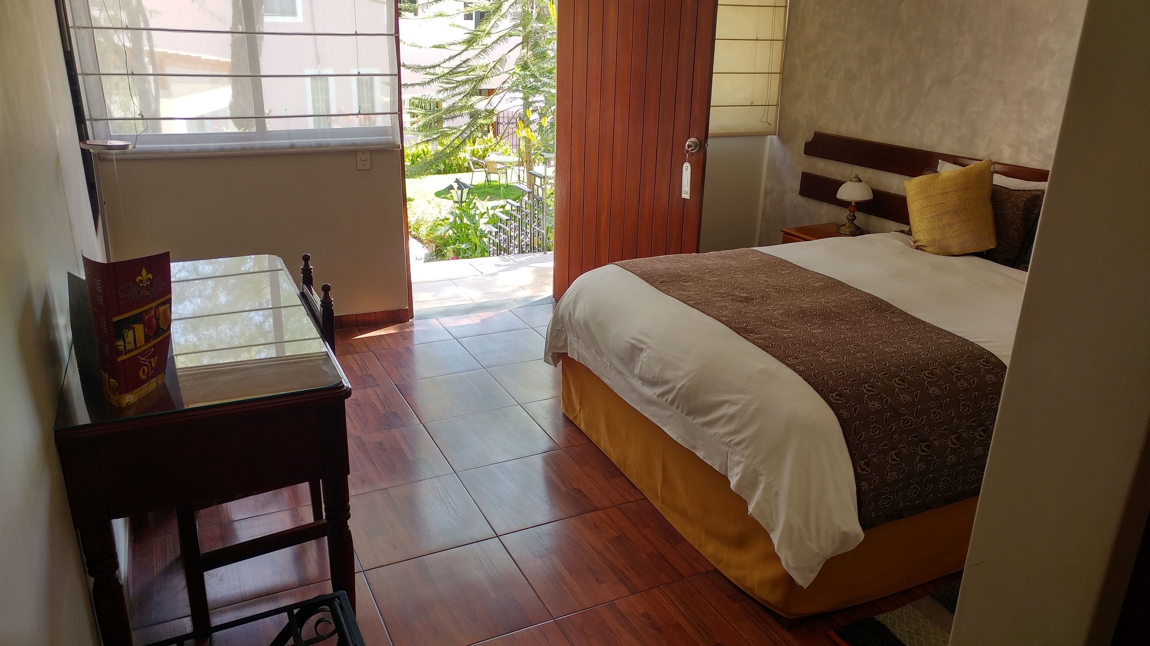 superior bungalow | down duvets, minibar, in-room safe, desk
