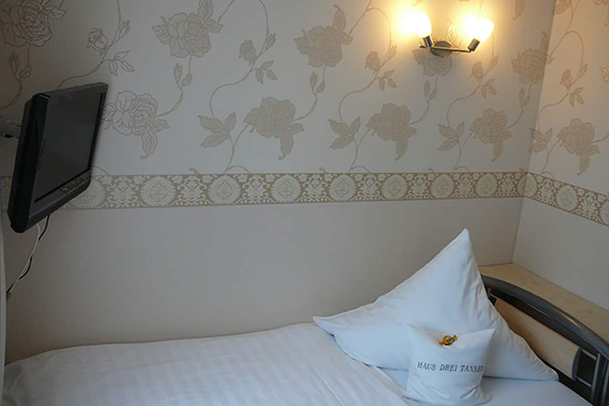 Single Room | Desk, iron/ironing board (on request), free cots/infant beds, free WiFi