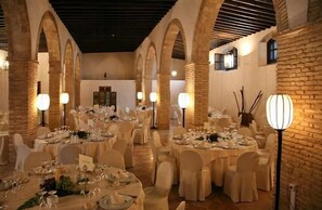 Se sirven desayunos, almuerzos y cenas