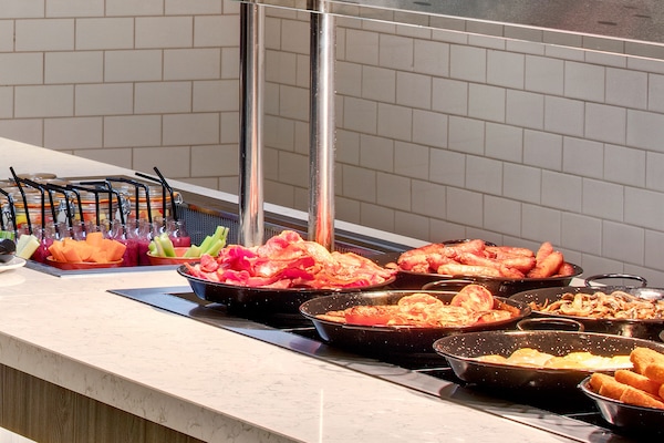 Daily buffet breakfast for a fee