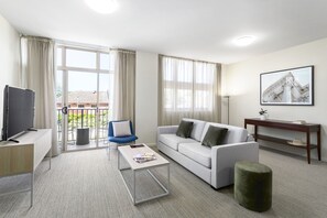 Een 50-inch smart-tv met digitale zenders