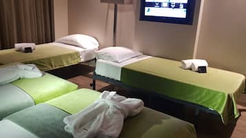 1 bedroom, minibar, in-room safe, desk