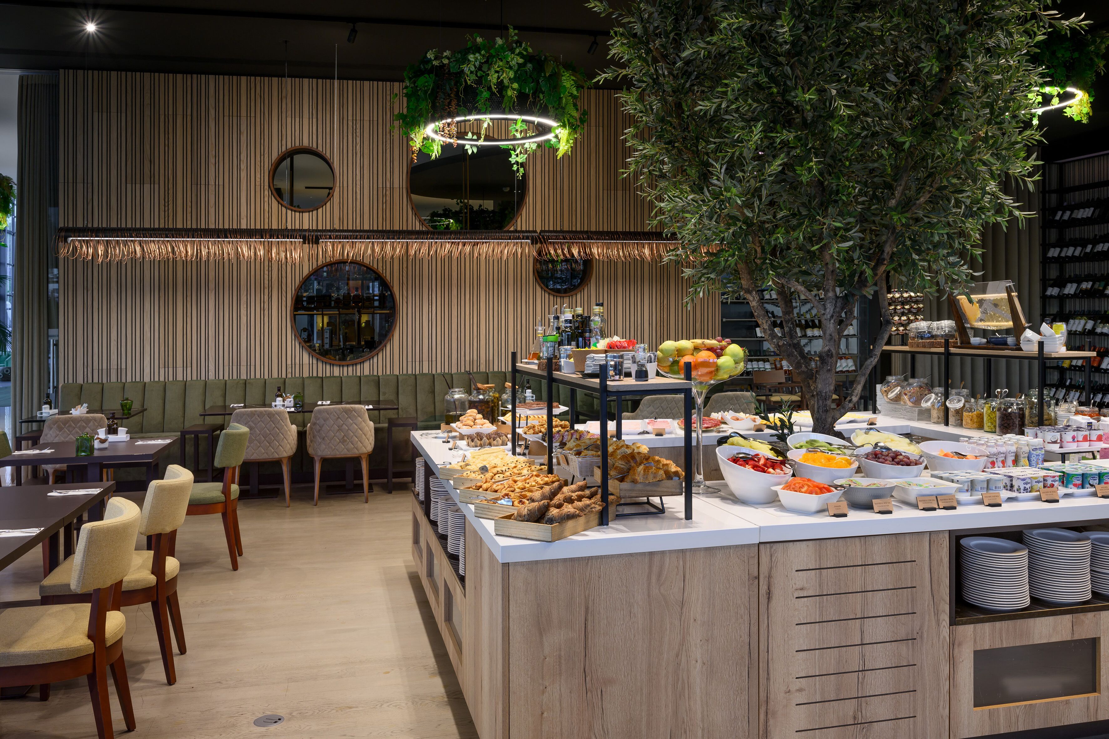 Se ofrece un desayuno bufé (19.00 EUR por persona)