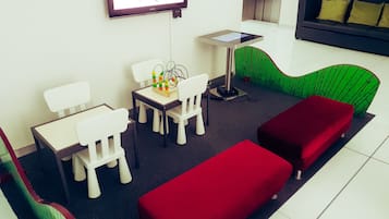 Children’s play area – indoor