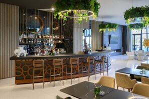 Snack bar