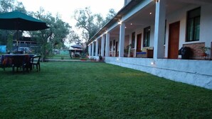 Unclassified image, 3 of 8, button - Hotel Quetzalcalli (Teotihuacan)