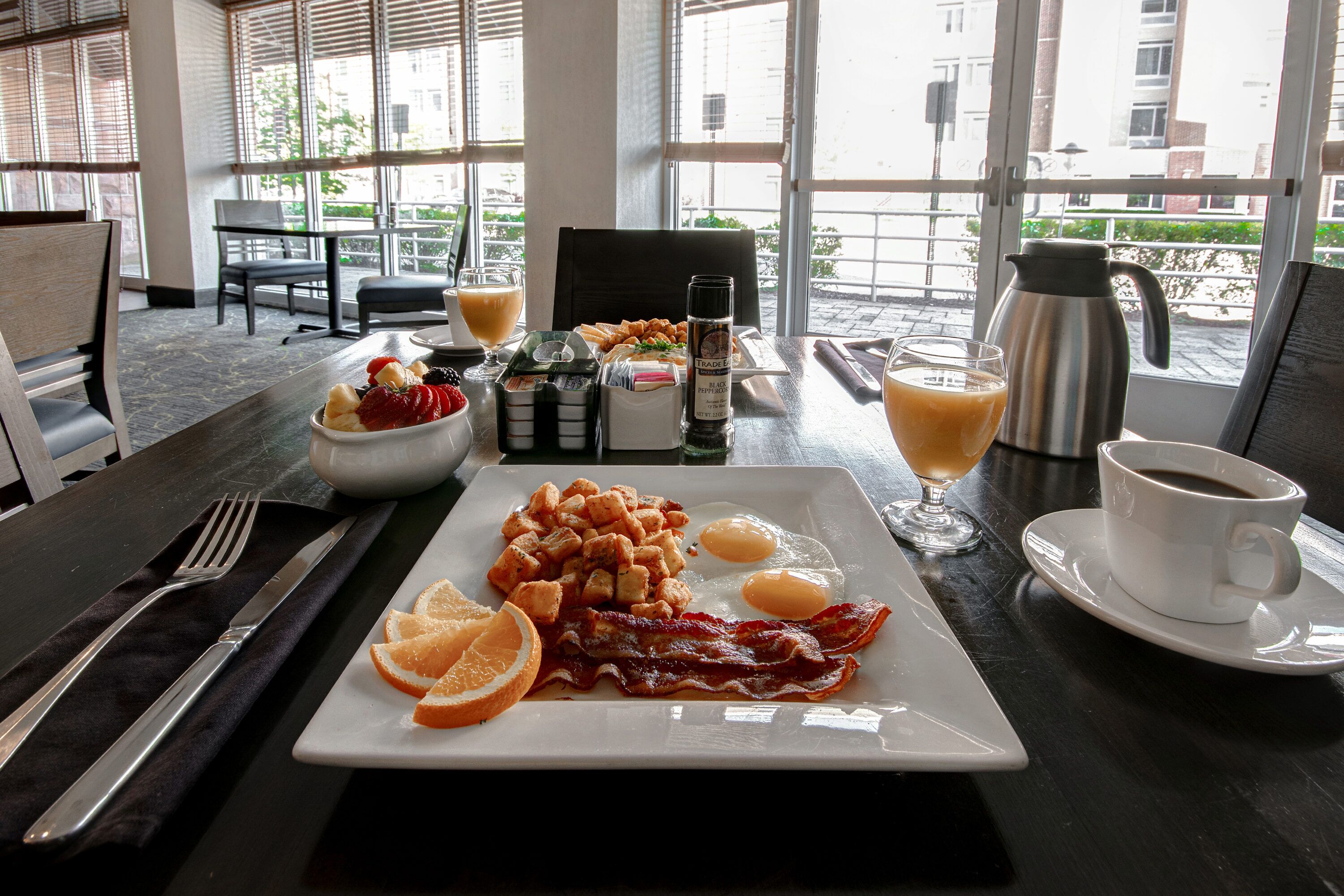 daily cooked-to-order breakfast for a fee