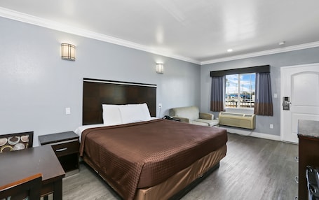 Room, 1 King Bed with Sofa bed | Desk, iron/ironing board, free WiFi, bed sheets