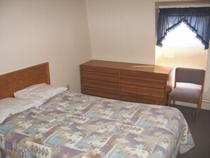 Appartement, 4 chambres | Accès au Wi-Fi (inclus), literie fournie