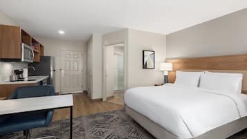 Studio Suite, 1 Queen Bed (Walk-In Shower) | Premium bedding, desk, laptop workspace, iron/ironing board