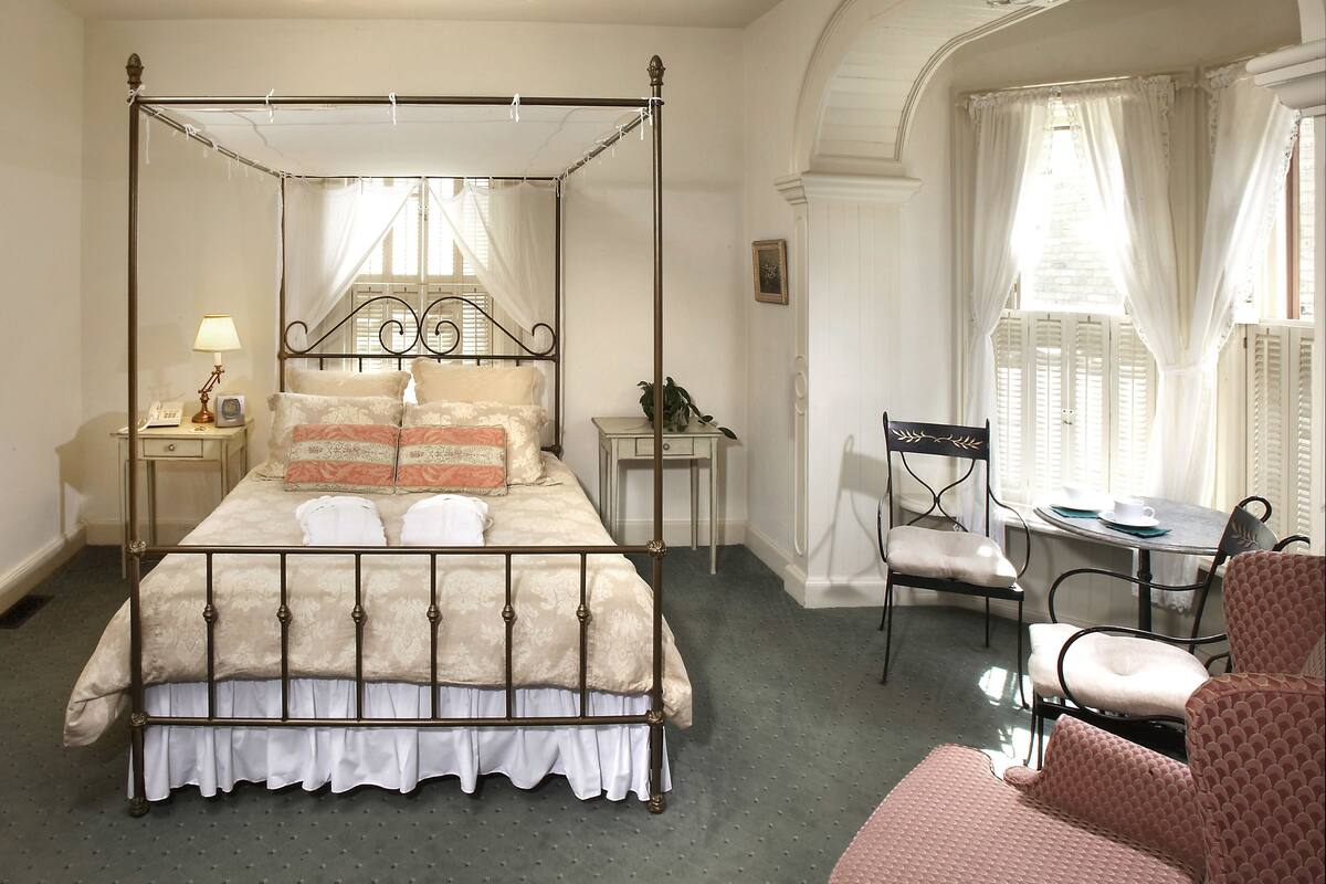 Premium bedding, down comforters, iron/ironing board (on request)