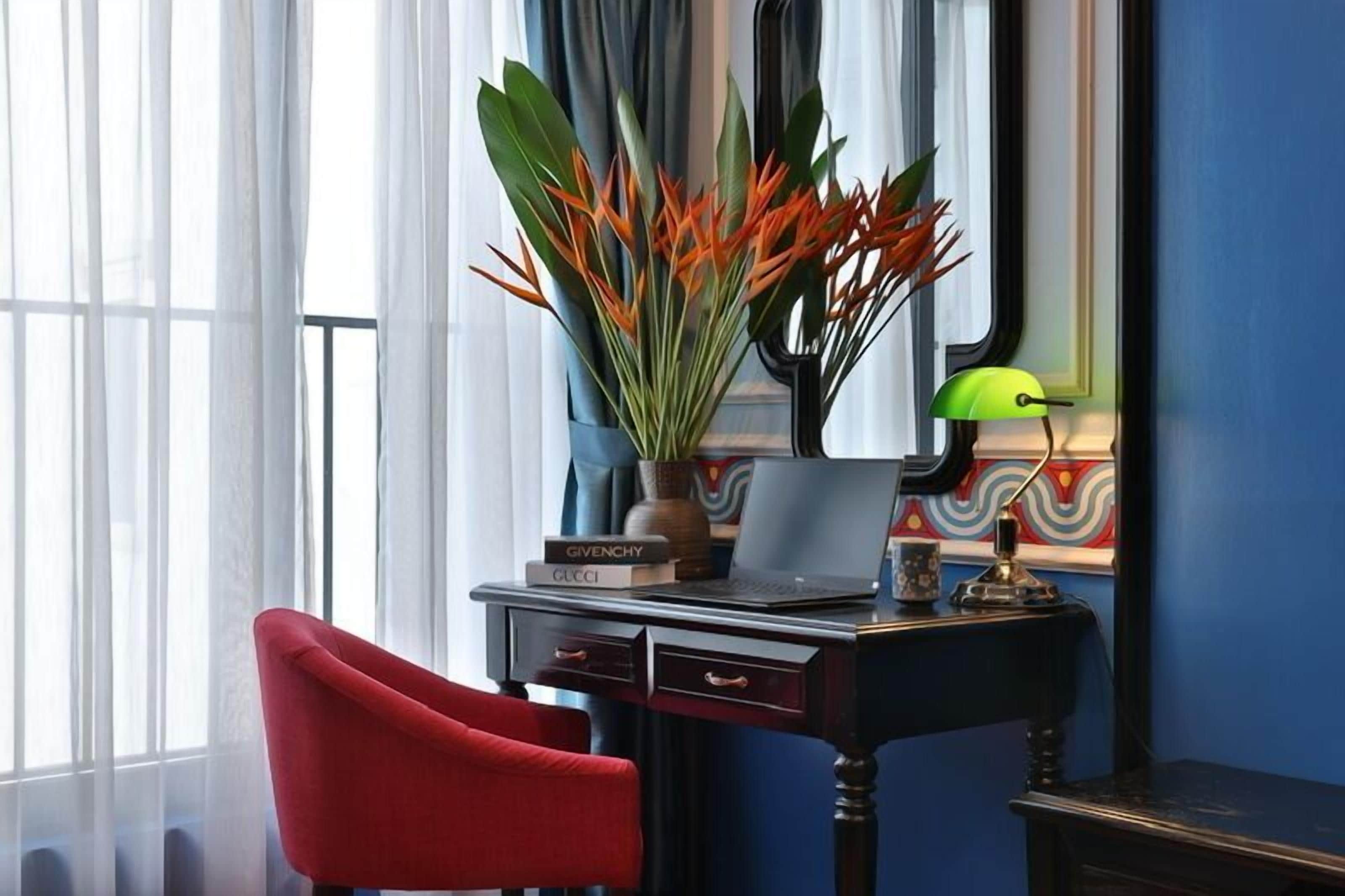 suite executive with residence view | 1 bedroom, hypo-allergenic bedding, minibar, in-room safe