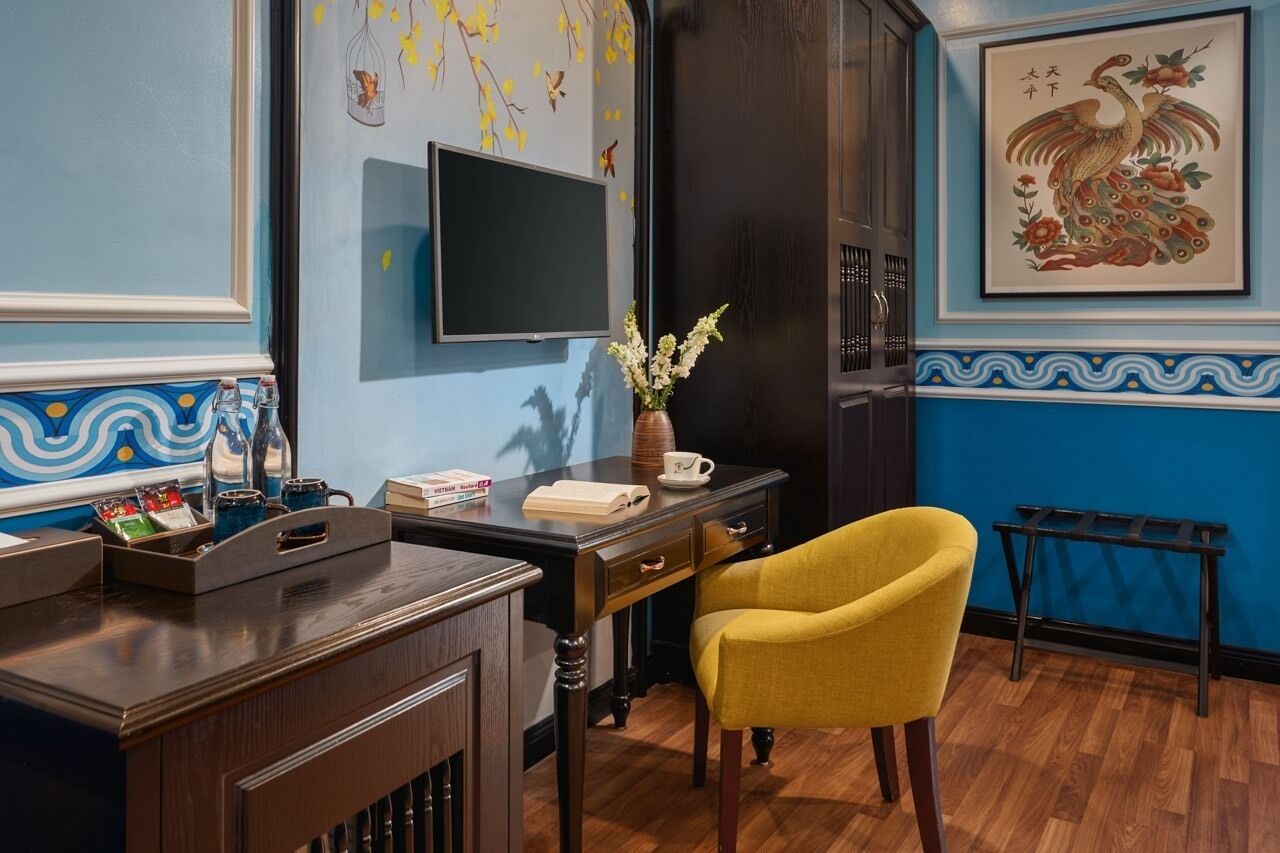 1 bedroom, hypo-allergenic bedding, minibar, in-room safe