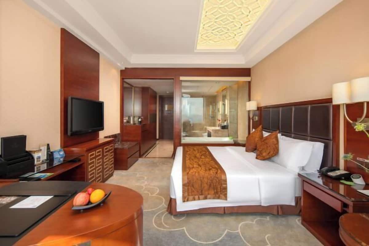 Select Comfort-bedden, een minibar, een kluis op de kamer