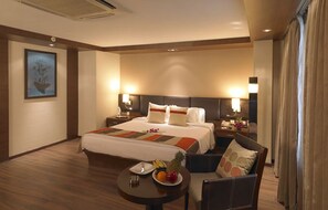 Minibar, in-room safe, desk, soundproofing