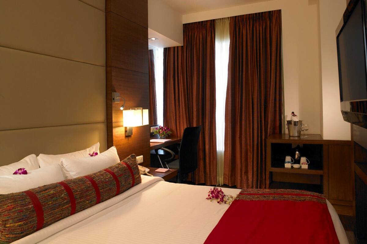 Minibar, két bảo mật tại phòng, bàn, phòng cách âm 