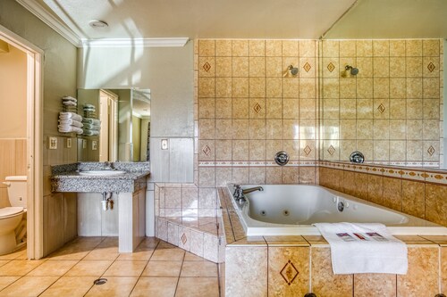 Heritage Inn