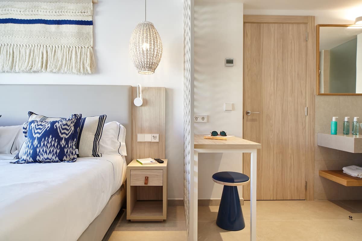 1 habitación, caja de seguridad en la habitación y insonorización