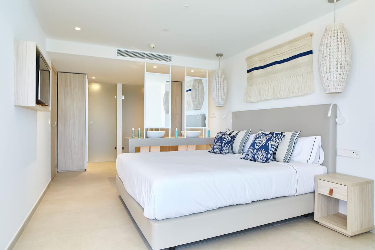 Suite presidencial, 2 habitaciones, Terraza (Panoramic Sea View) | 1 habitación, caja de seguridad en la habitación y insonorización