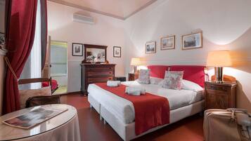 Bureau, Wi-Fi gratuit, draps fournis