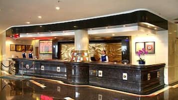 Quầy tiếp tân