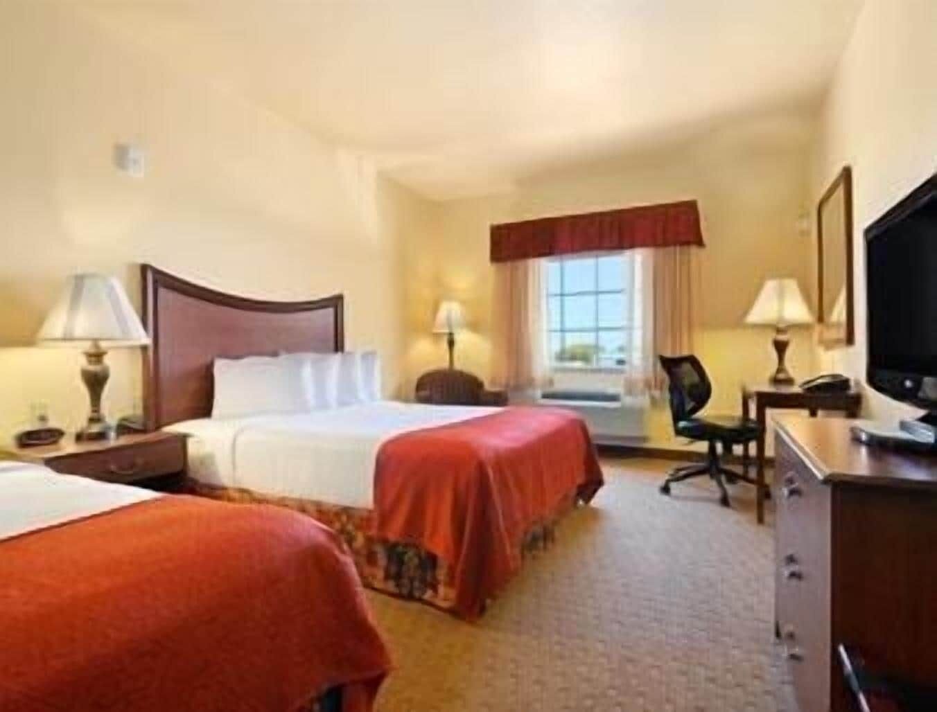 Egyptian cotton sheets, premium bedding, pillowtop beds, in-room safe