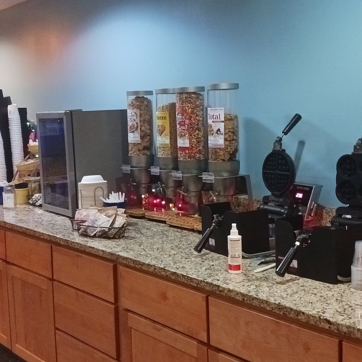 Free daily on-the-go breakfast